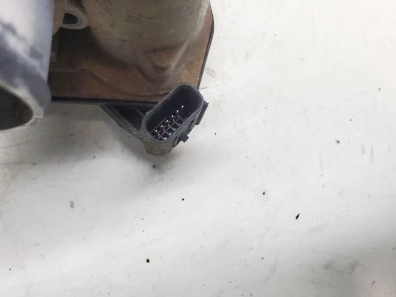 Ford Mustang 2011-2014, conjunto de carrocería del acelerador, 5,0 L, número de pieza: BR3Z-9E926-C Foto 3 de 4