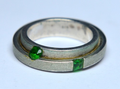 925 STERLING SILVER UNUSUAL DESIGNER RING with GREEN TOURMALINE GEMSTONES