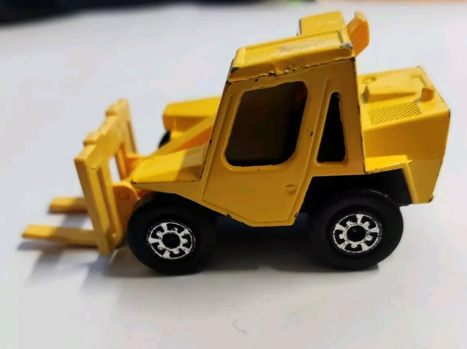 Sambron Jacklift anno 1977 Matchbox Superfast n.48 - Immagine 3 di 4