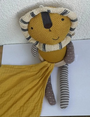 KG Bieco Stofftier/Kuscheltier Löwe mit Schmusetuch aus Musselin/ Baumwolle