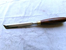 BEAUTIFUL SKEW CARVING CHISEL - 3/4" WIDE - CROWN TOOLS?