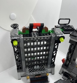 LEGO Teenage Mutant Ninja Turtles TMNT Turtle Lair Invasion 79117 No Minifigures