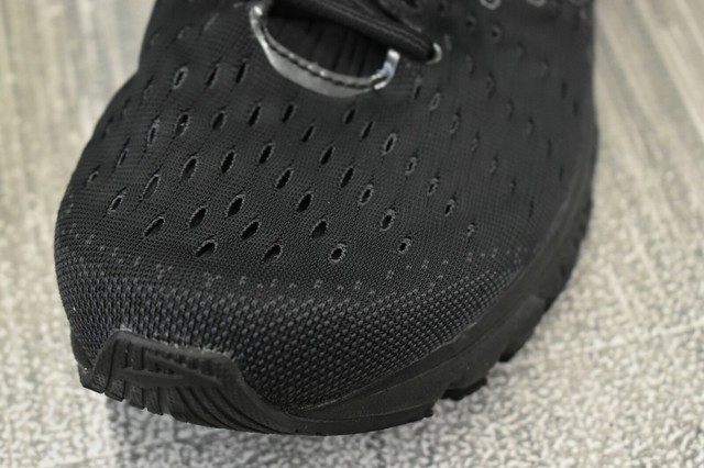 shoe size 10 2e