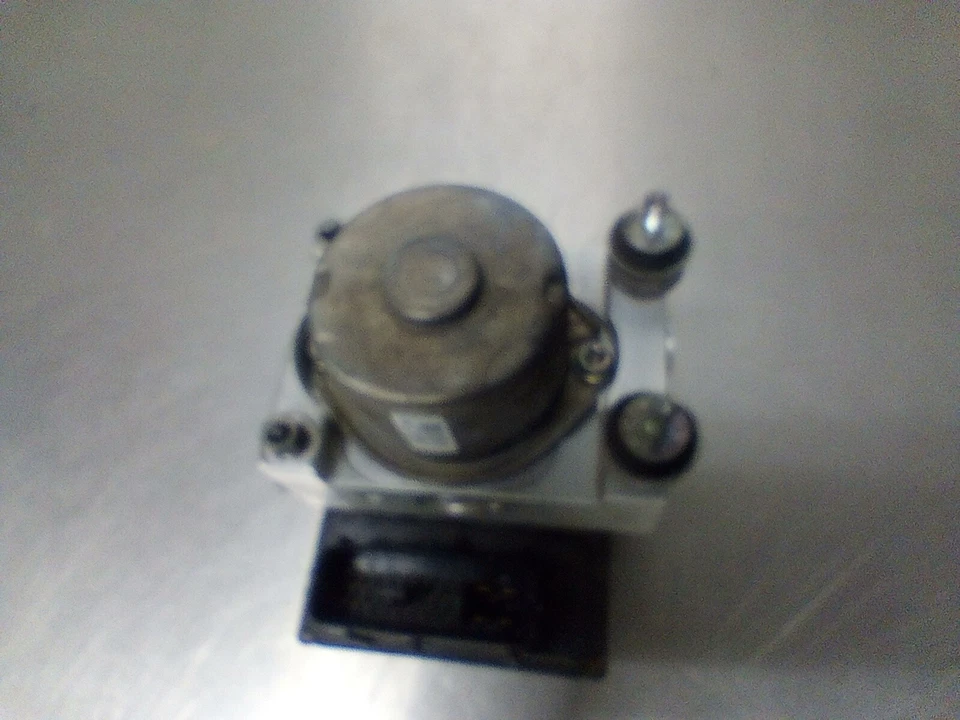 GMC Canyon 2004-2008 4x2 bomba ABS módulo de control de freno antibloqueo conjunto opcional NW7 OE Foto 3 de 4