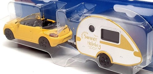 Siku 1/55 Scale 1629 - VW Volkswagen Beetle & Caravan - Yellow - Picture 2 of 5