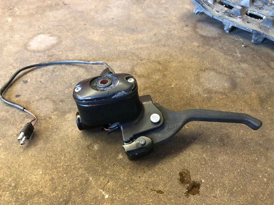 OEM CILINDRO DE FRENO MAESTRO Arctic Cat Z1 M6 M8 TZ1 F1000 F5 F6 F8 Bearcat 07-18 Foto 3 de 3