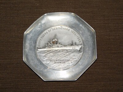 VINTAGE US NAVY SHIP 1902-1962 SIXTY YEARS DESTROYERS USS BAINBRIDGE  METAL TRAY