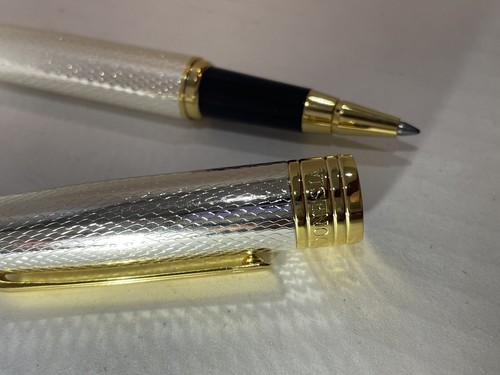 Collector Pen-Garuda International Airlines Bali -Limited Edition Gift Set - Picture 3 of 6