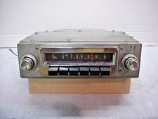 1955 Plymouth Radio - Model 832