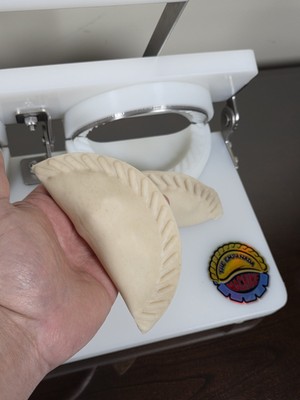 Presse à Empanadas Professionnelle 14 Cm - The Empanada Machine - Resto
