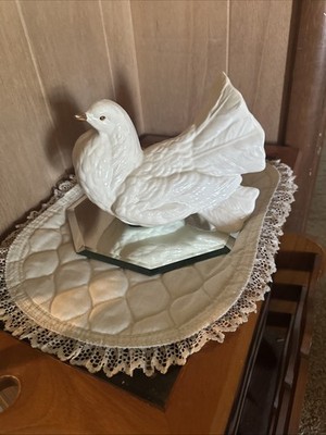 Goebel Porcelain Glossy White Dove With Gold Beak And Eyes From West Germany