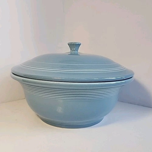 Fiesta Periwinkle Blue Round Covered Casserole Dish w/ Lid Fiestaware