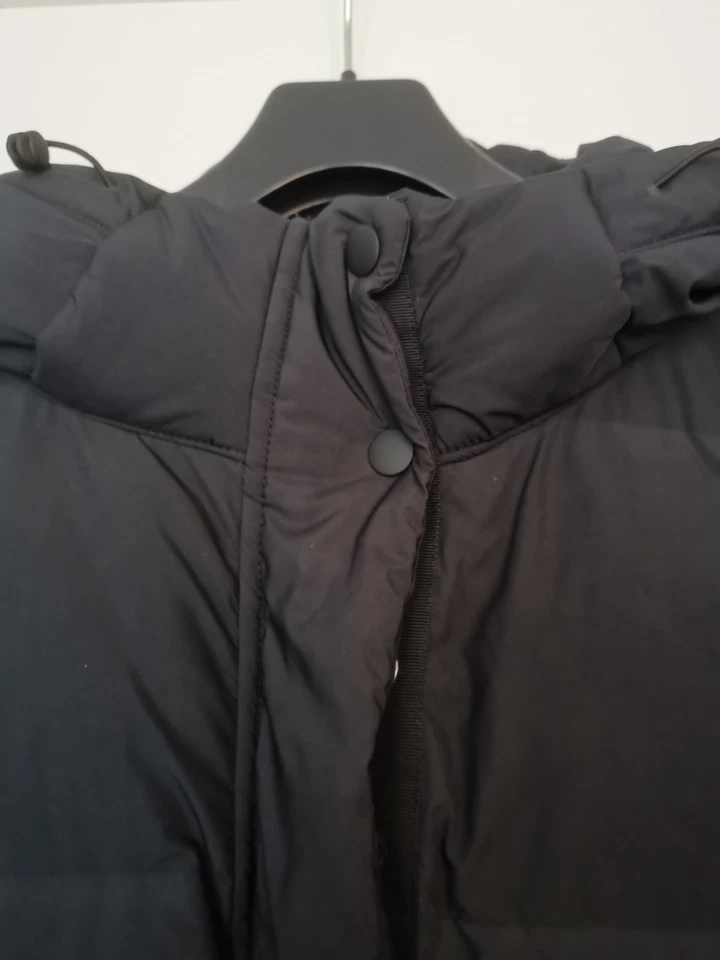 Damen Steppmantel in schwarz Gr 52 mit Kaputze, wasserdicht und kuschelig warm - Bild 3 von 4