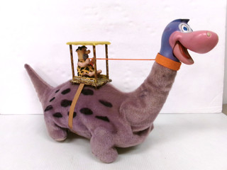 1962 FRED FLINSTONE ON DINO Dinosaur Battery Operated Tin Toy Marx Vintage