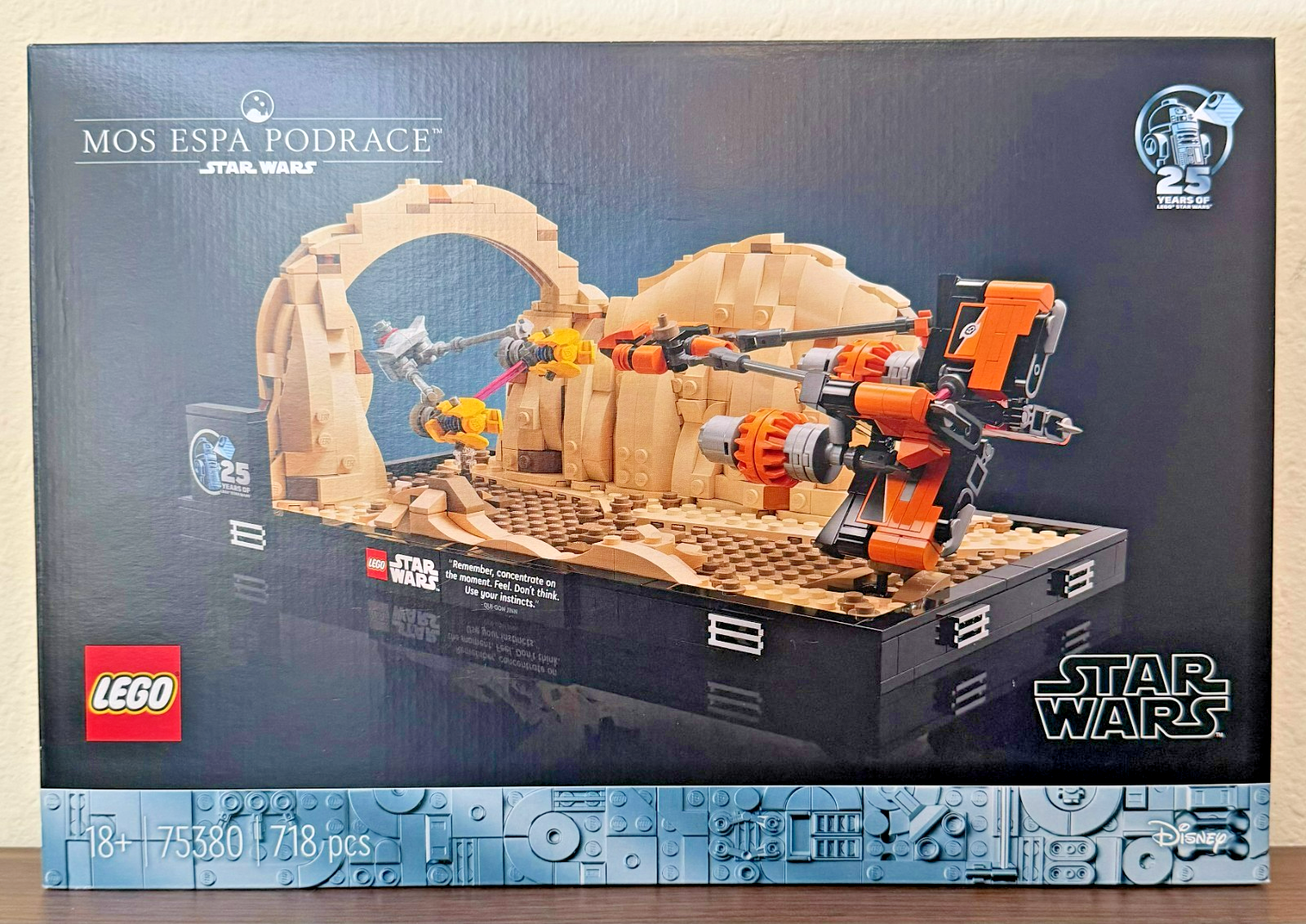 LEGO® Star Wars™ 75380 Podrennen in Mos Espa – Diorama - Bild 10