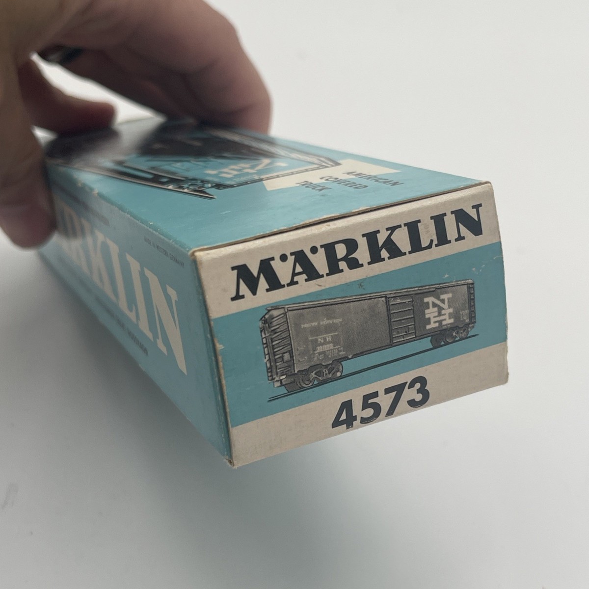Marklin 4573 HO New York New Haven and Hartford Railroad Box Car