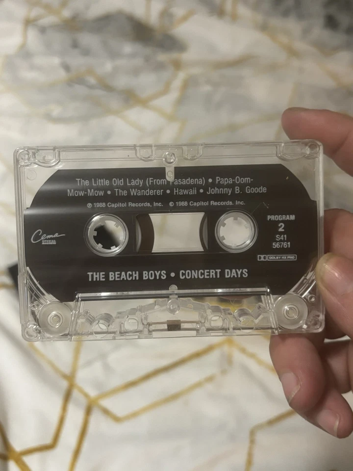 Beach Boys – Concert Days Live Performance Classics Cassette Tape (Capitol 1988) - Image 2 of 4