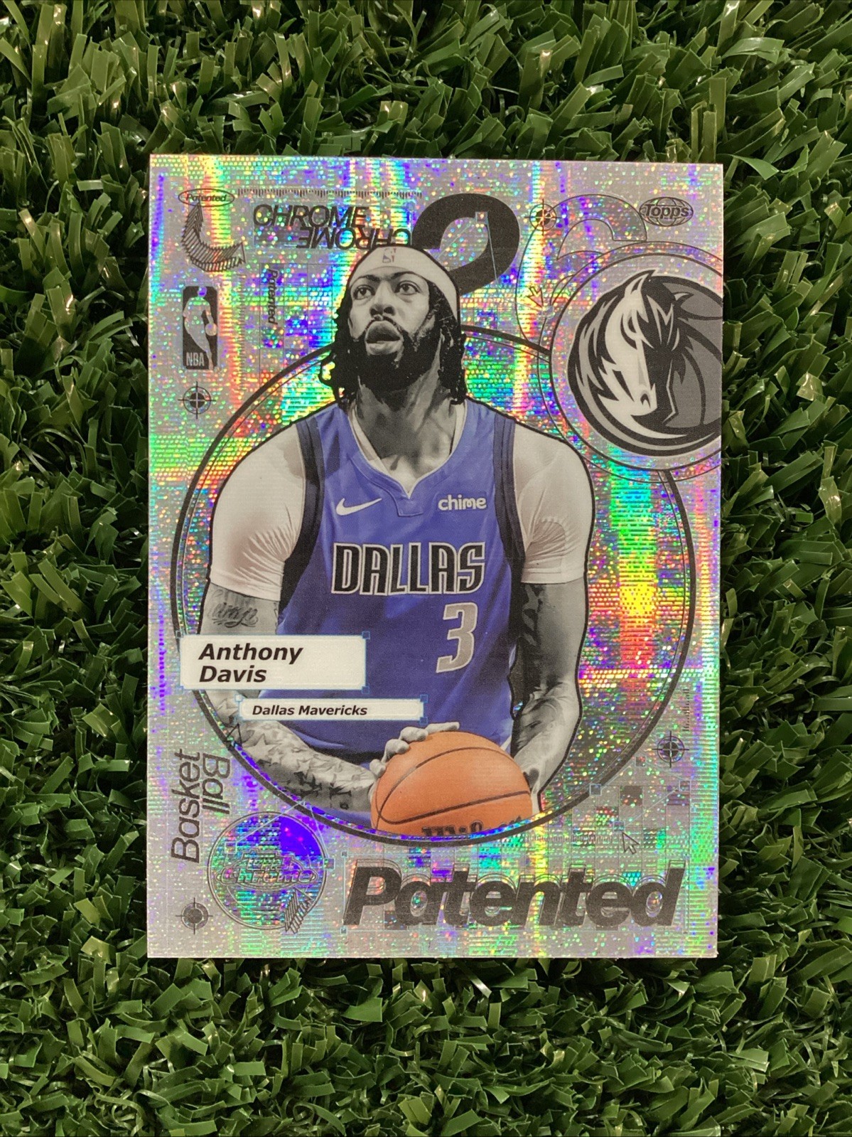 Anthony Davis 2025 Topps Chrome Basketball Patented Case Hit SP Mavericks