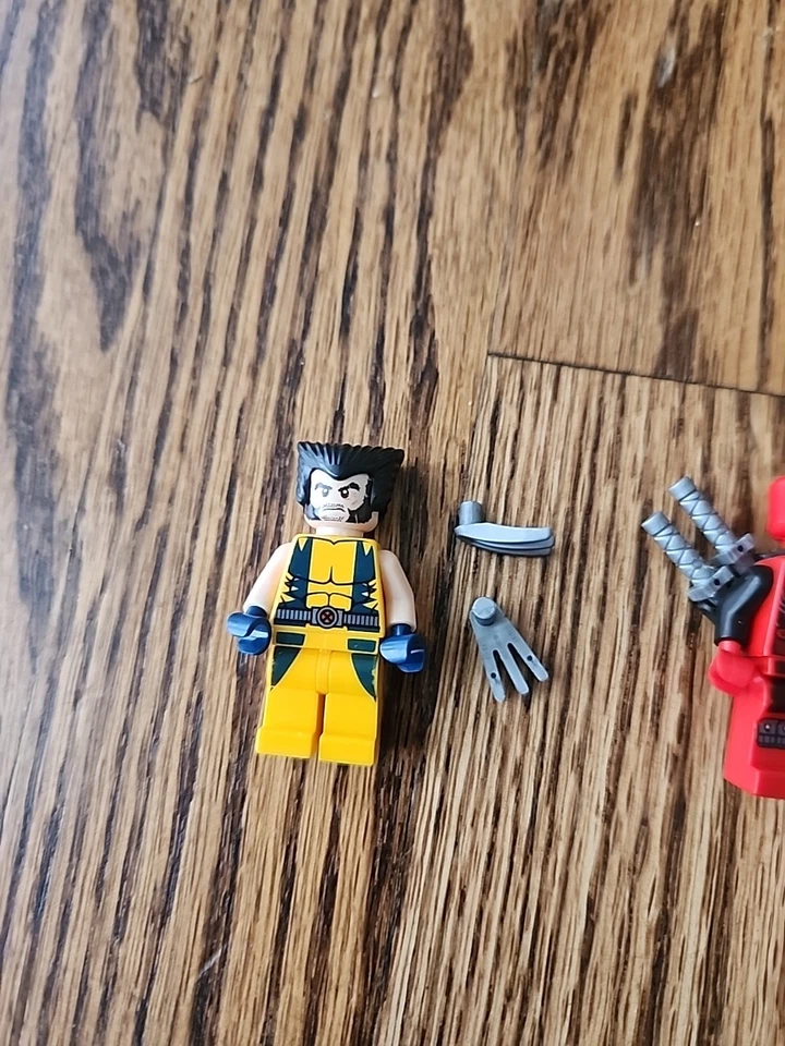 Lego 6866 Deadpool Wolverine Magneto Minifigures Retired Rare Used Marvel  - Image 4 of 4
