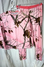 REALTREE LADIES PINK CAMOUFLAGE SET/SIZE XL/PRE- OWNED