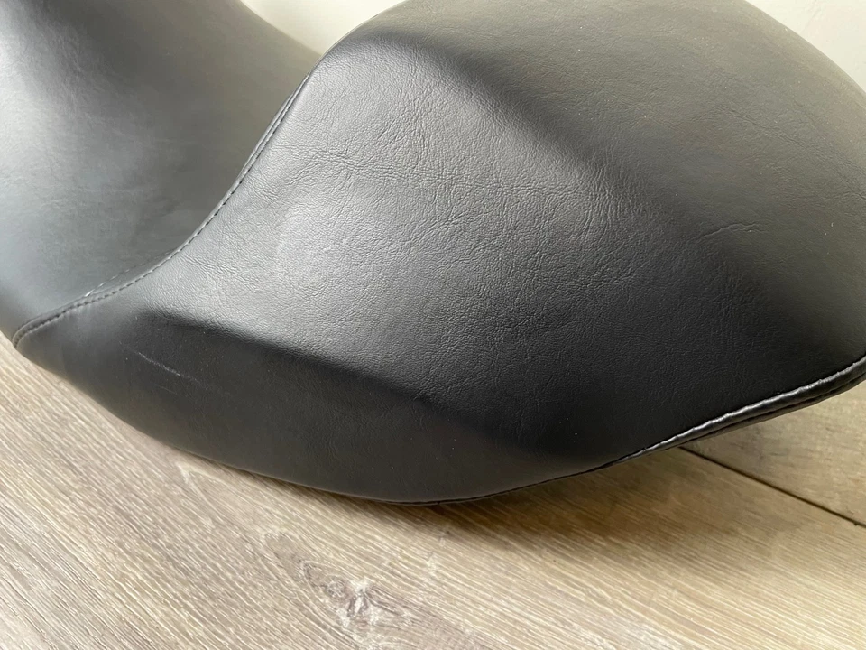 OEM Harley-Davidson Street Glide ST Road Glide Black Solo Seat 52000634 Foto 4 de 4