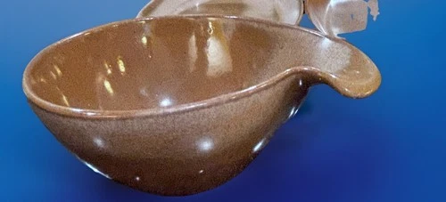 VINTAGE FRANKOMA BROWN CEREAL SOUP THUMB HOLD BOWL 4X  And Mug