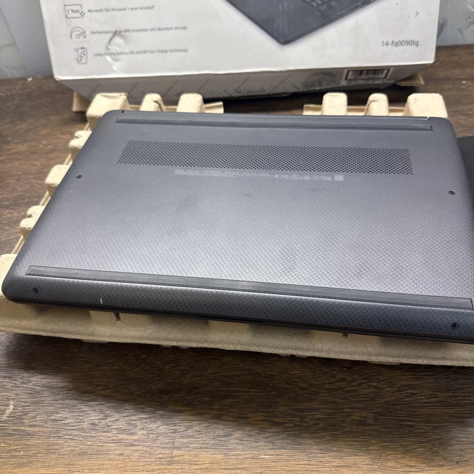 Portátil HP 14-fq0090tg 14" HD AMD Athlon Gold 3150U 2,4 GHz 4 GB RAM 128 GB SSD W10S Foto 4 de 4