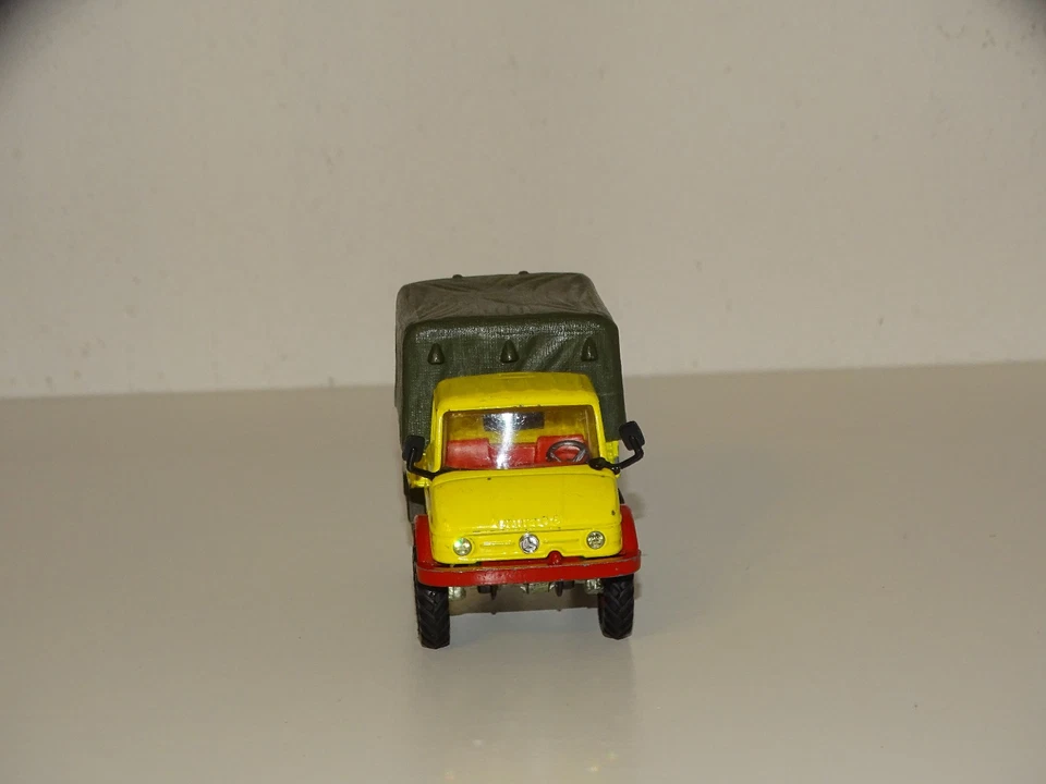 Corgi 1:43 Mercedes Unimog 411 als Pritsche mit Plane Zustand gut - Bild 3 von 4