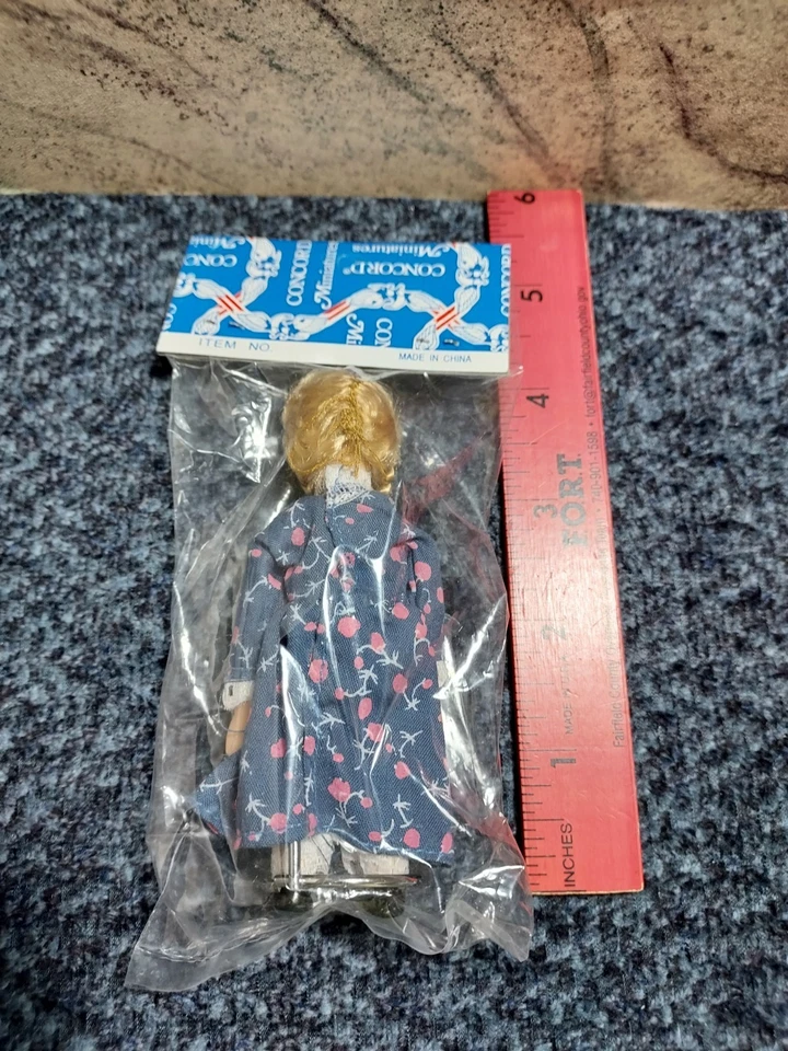 Muñeca Concord Miniatures M985 Heather Lee Foto 2 de 2