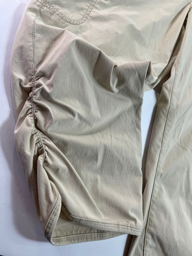 Eddie Bauer Hiking Capri Pants Women's 10 Beige Stretch Ruche Outdoor 34x21 EUC - Picture 2 of 11