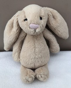 jellycat honey bunny