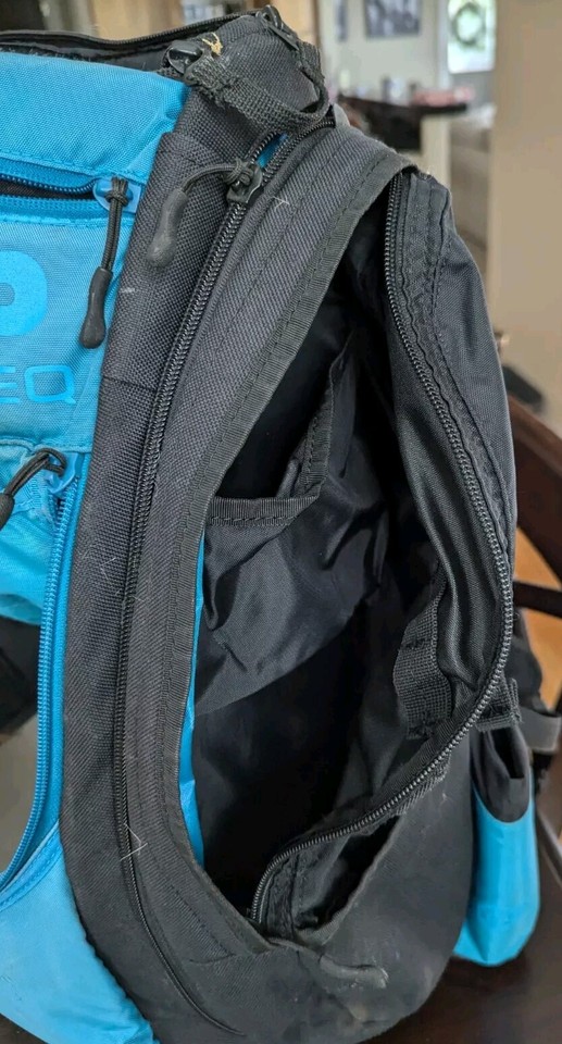 Grip EQ AX5 Disc Golf Bag (Blue Color) Includes RainFly Very Good