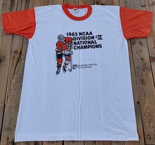 Vintage '80s NCAA divisional national hockey champions T-shirt Made in USA