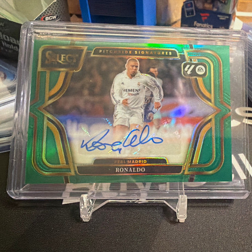Panini 2025-26 Select La Liga Ronaldo Pitchside Signatures Prizm Auto /2