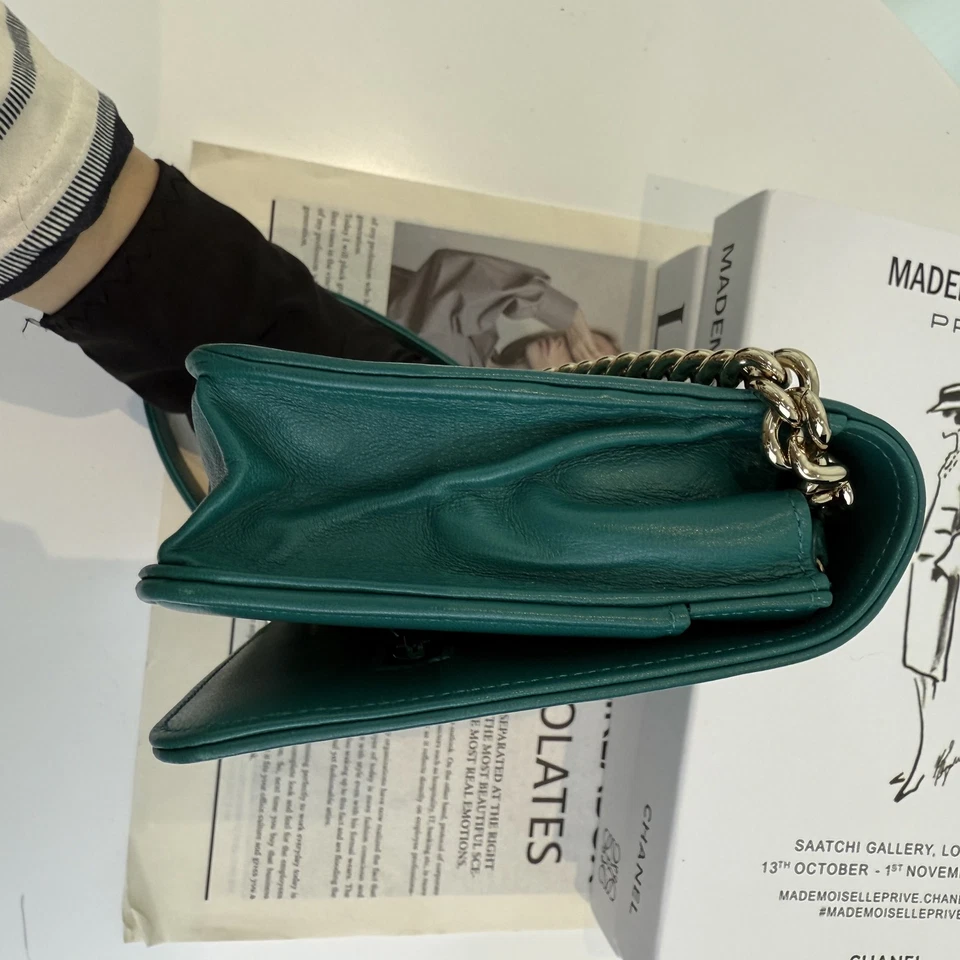 Chanel Metallic Green Quilted Leather Medium Boy Flap Bag Ebay AG Authentic - Image 4 of 4