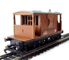 Hornby RailRoad BR, 20T Brake Van - Era 4/5