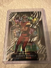 2025 Panini Select Concourse Jayden Daniels #88 Zebra Prizm Commanders