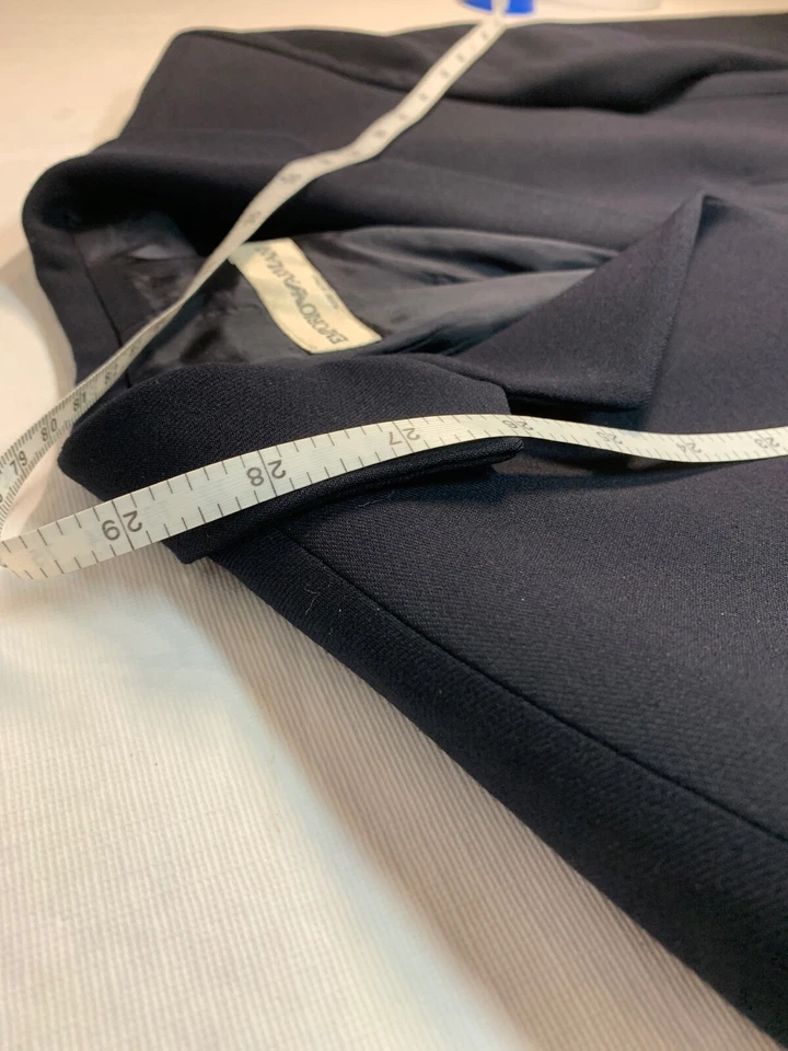 Emporio Armani 黑色夹克外套口袋 3 按钮尺寸 36-优秀 — 第 3/4 张图片