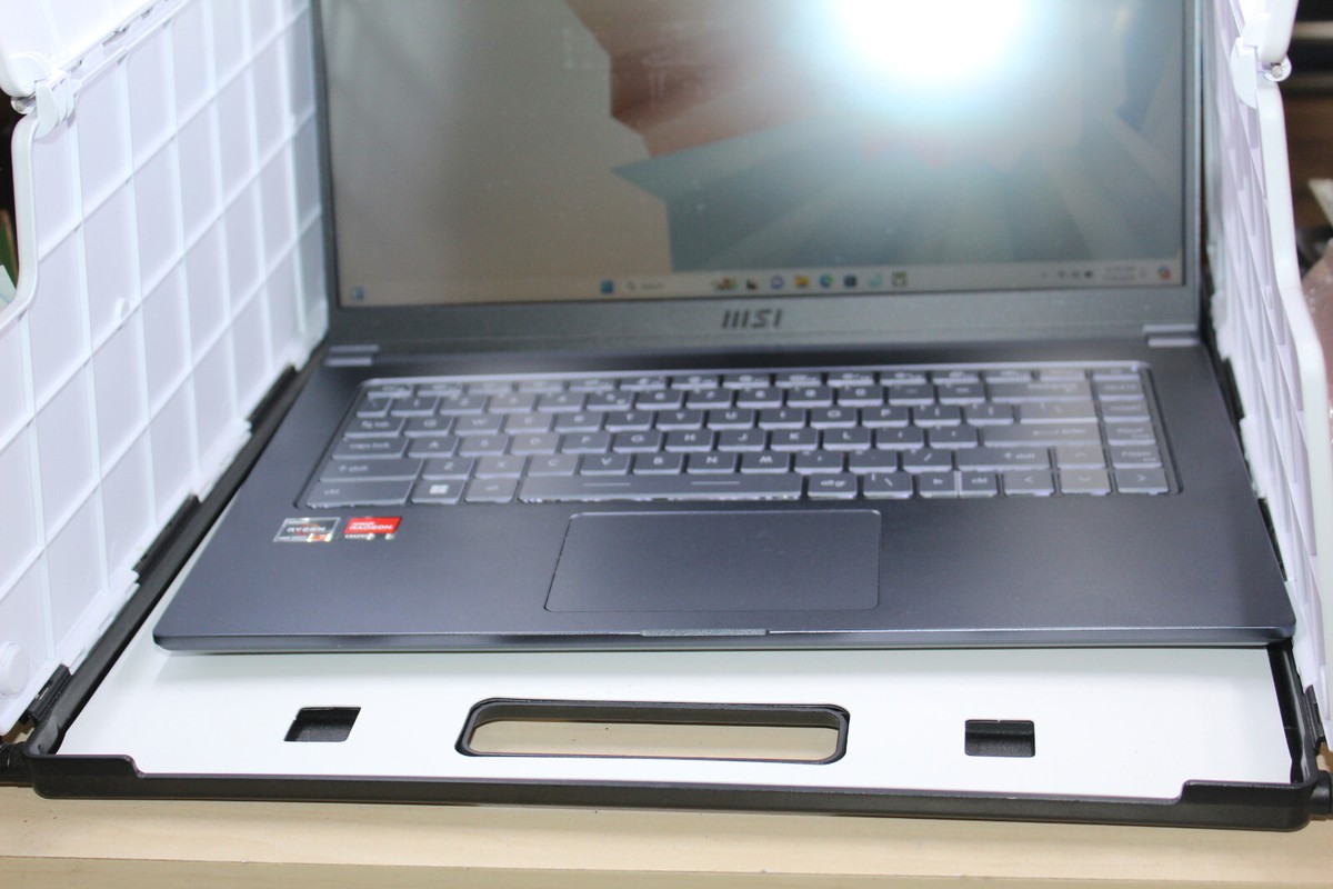MSI 15 A5M 15.6 MSI 15 A5M 15.6
