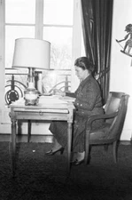 Interview With Simone Veil In Paris, Simone Veil is at home, in p- 1976 Photo