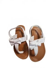  Capelli Cute White Sandals with Bow, Size 8/9 *New*