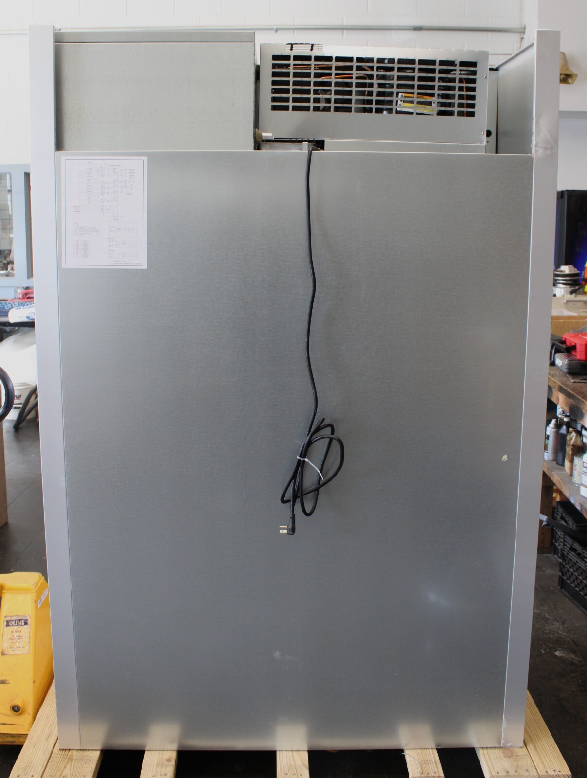 *Ding and Dent* Traulsen G22010 2 Section ReachIn Freezer Hinged
