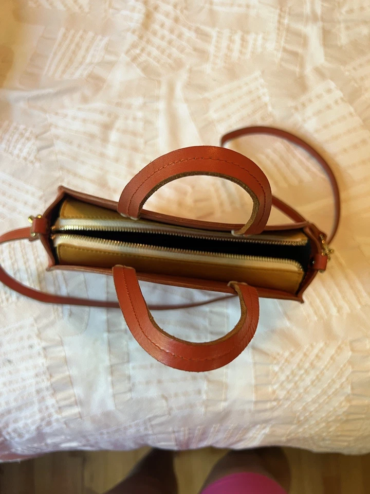 Bolso de cuero redondo Clare V Alistair Petit Foto 3 de 4