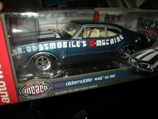 1:18 Auto World American Muscle Oldsmobile 442 W-30 1969 in OVP