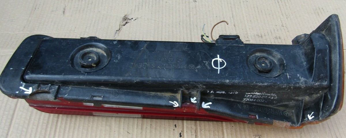 MERCEDES W123 MODEL 1976 82 REAR TAIL LIGHT RH 53240R3