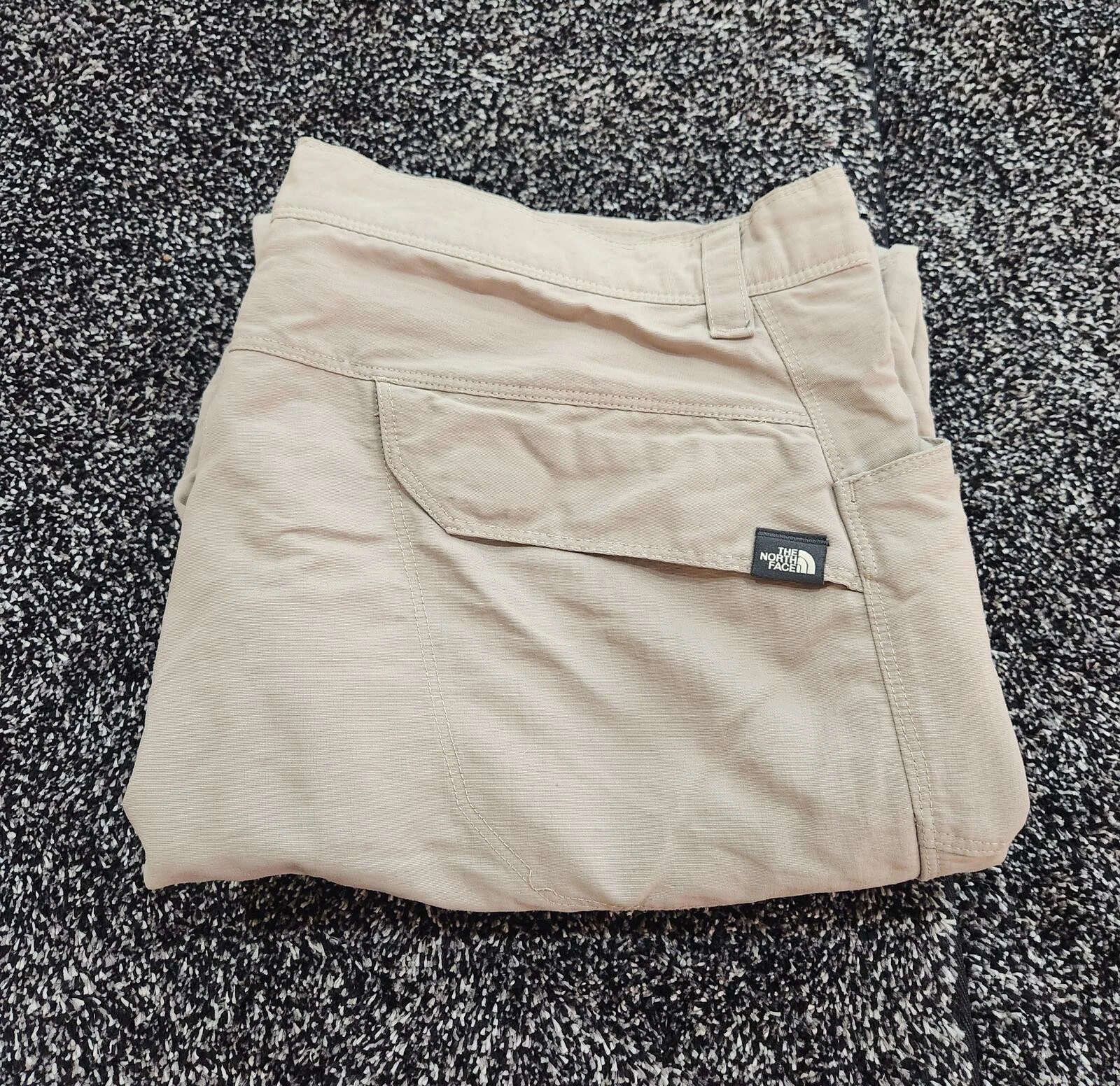 The North Face Mens 36 Beige Horizon Convertible Hiking Folding pants outdoor