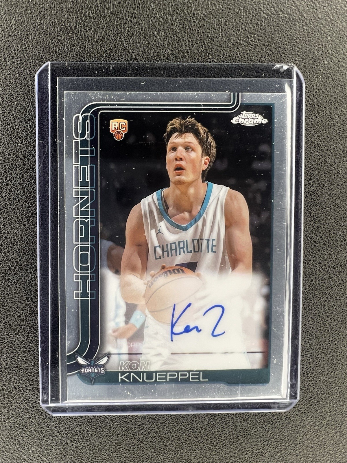 2025-26 Topps Chrome Kon Knueppel Rookie Auto RC #TCAR-KK Hornets