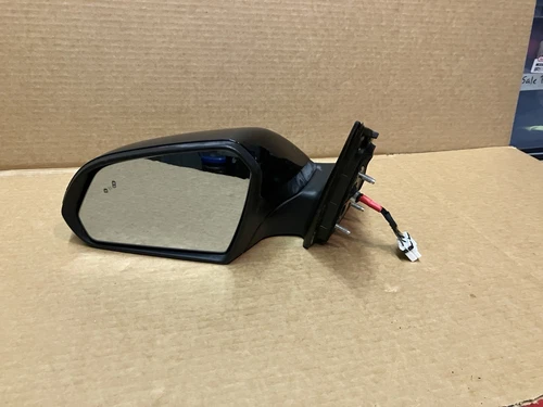 2015-2017 HYUNDAI SONATA POWER DOOR MIRROR drivers side BLIND SPOT 8 WIRE