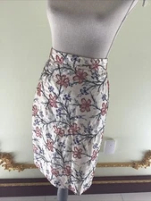 Cher Michel Klein  Skirt Size 42/M JUST GORGEOUS!!!!