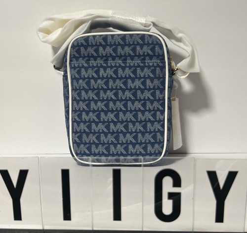 ๐ผ๐ฆ Michael Kors ๐ผ๐ฆ Signature Bedford Zip Denim Flight Crossbody Bag ๐ผ GB35 - Picture 2 of 7